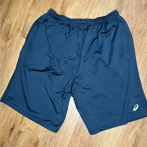 ASICS Men's Black Athletic Shorts - Picture 2 of 3